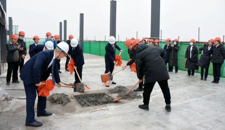 喜封金頂！思來(lái)生物研發(fā)生產(chǎn)基地封頂儀式順利舉行！