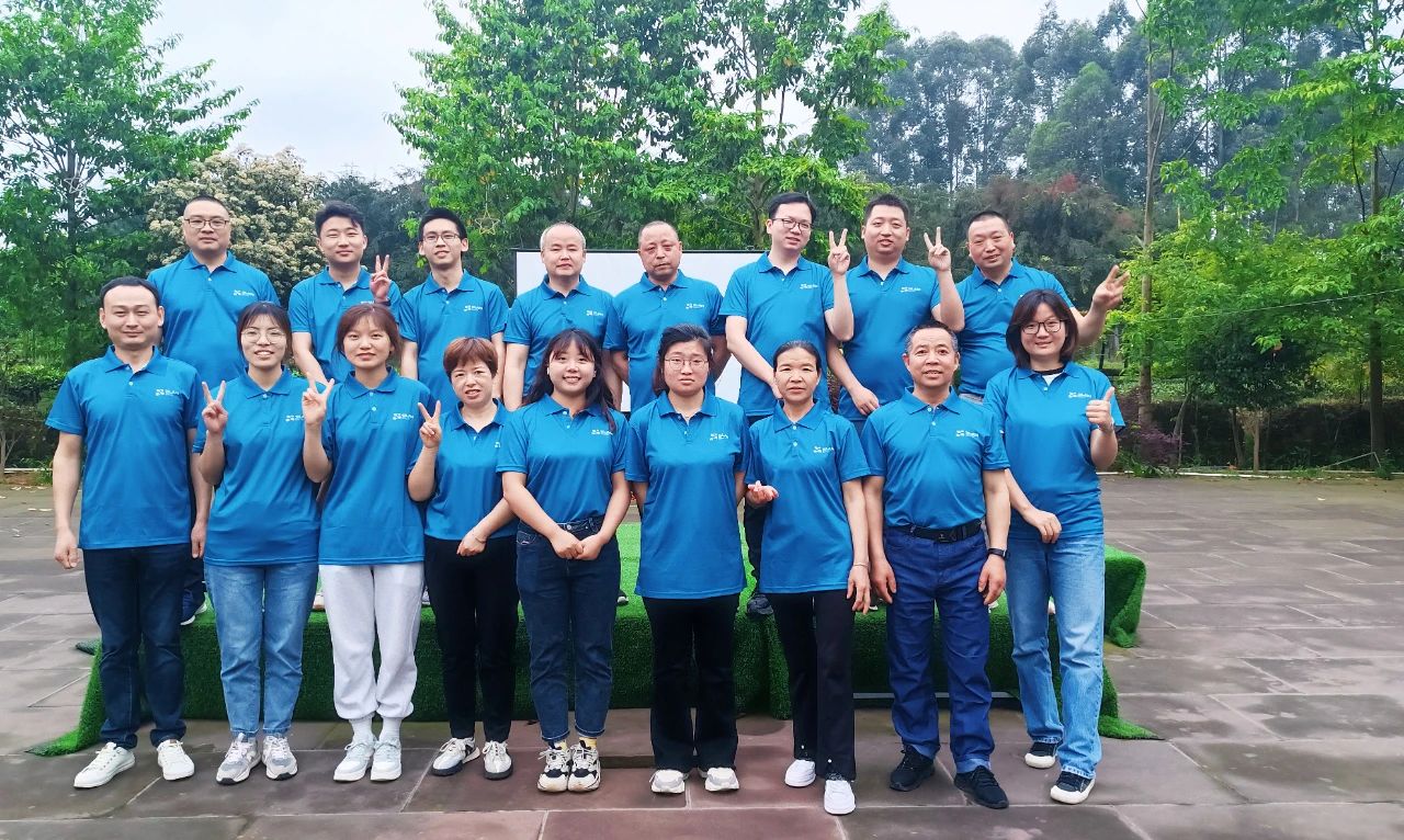 思來團建日 | 我們各自攀登，于更高處相逢！